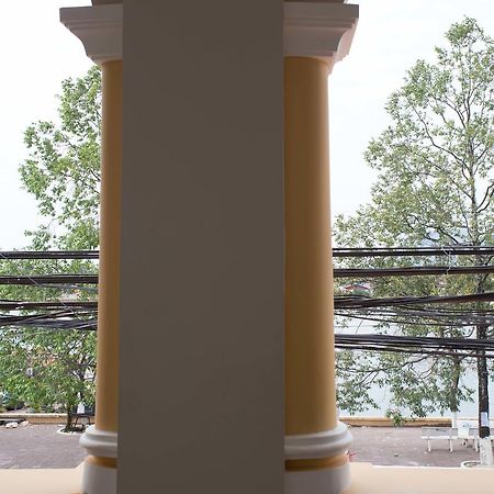 Twin Home Guesthouse Kampot Dış mekan fotoğraf