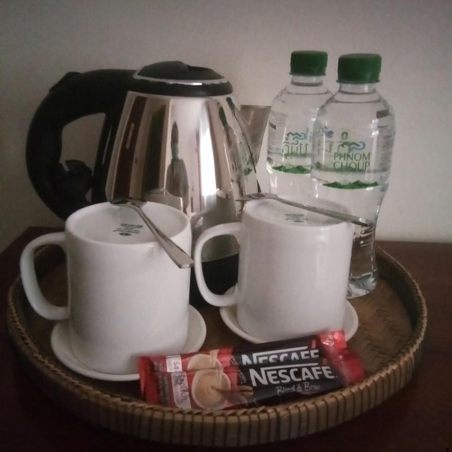 Twin Home Guesthouse Kampot Dış mekan fotoğraf