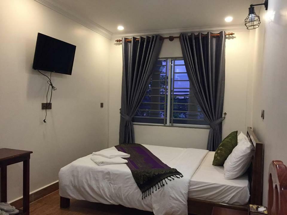 Twin Home Guesthouse Kampot Dış mekan fotoğraf